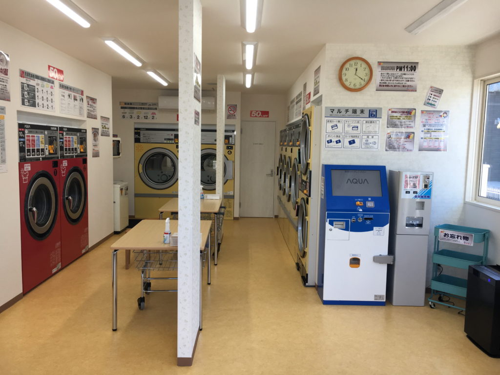 コインランドリーもなもな 店内